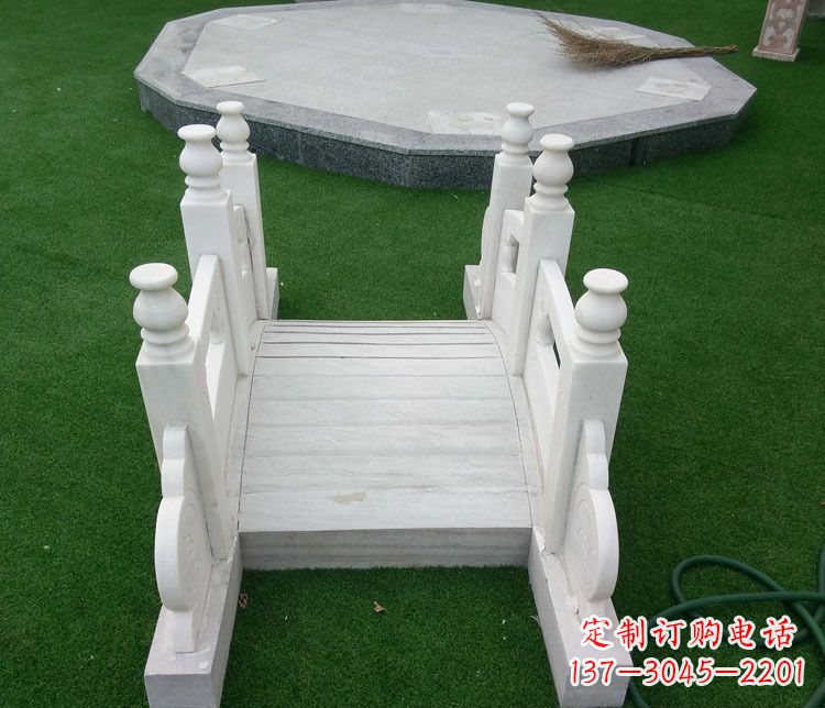 南阳中领雕塑拥有几十年的高质量雕塑制作经验,…