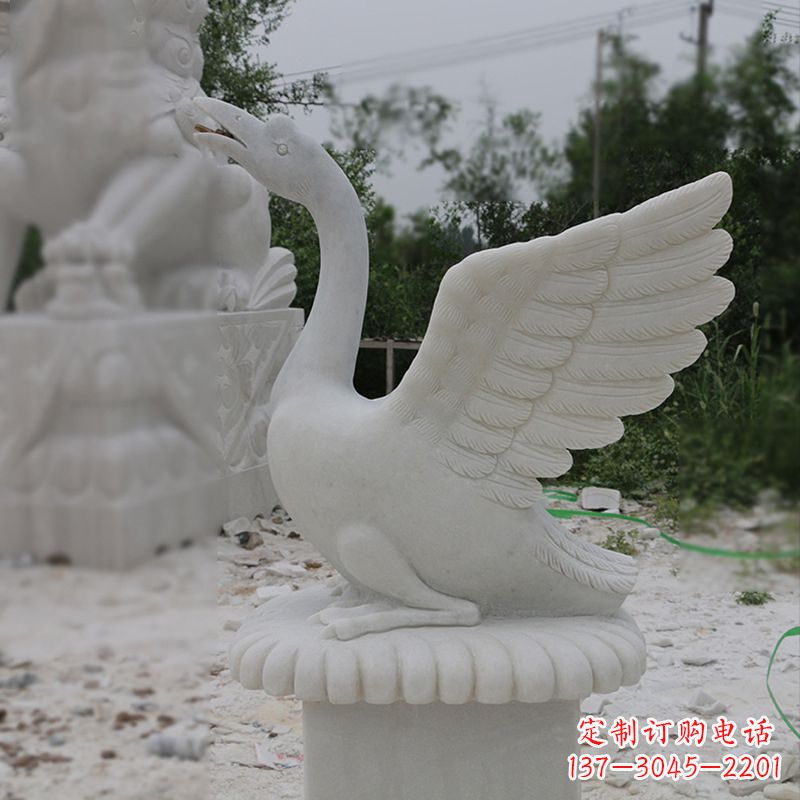 南阳精致优雅的汉白玉天鹅喷水雕塑