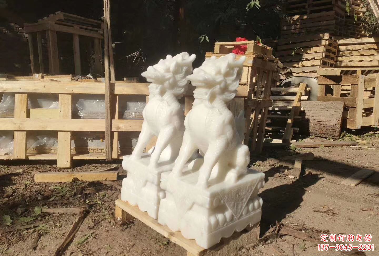 南阳汉白玉招财麒麟石雕
