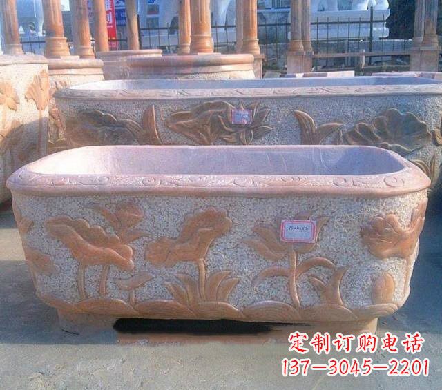南阳中领雕塑推出的荷花鲤鱼精美雕塑是一件伴随…