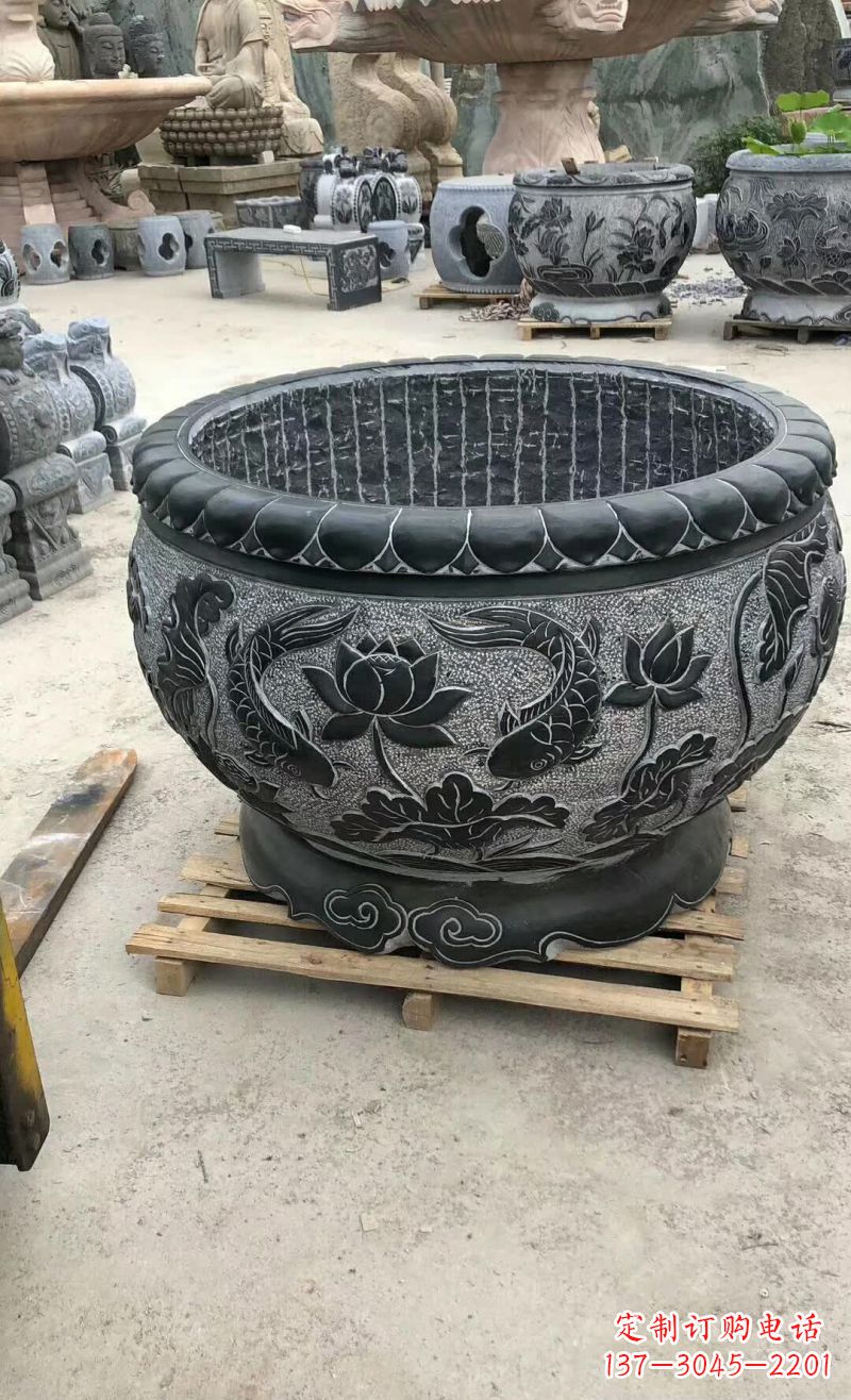 南阳荷花鲤鱼石浮雕水缸,精美独特的艺术之作