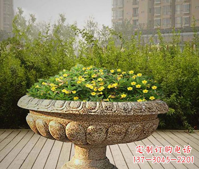 南阳精美雕刻的花岗岩花盆驰骋提供