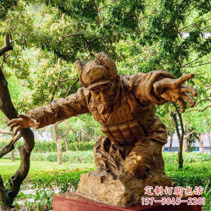 南阳中领雕塑:黄继光铜雕著名抗战英雄雕像