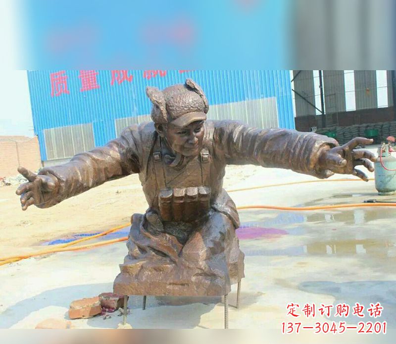 南阳黄继光校园英雄铜雕:传承伟大精神