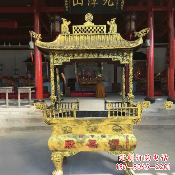 南阳艺术之美,黄铜香炉雕塑