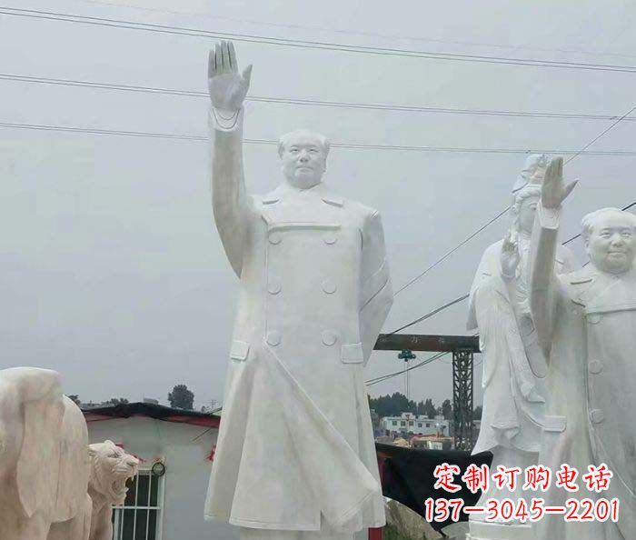 南阳毛泽东伟人石雕,永载史册