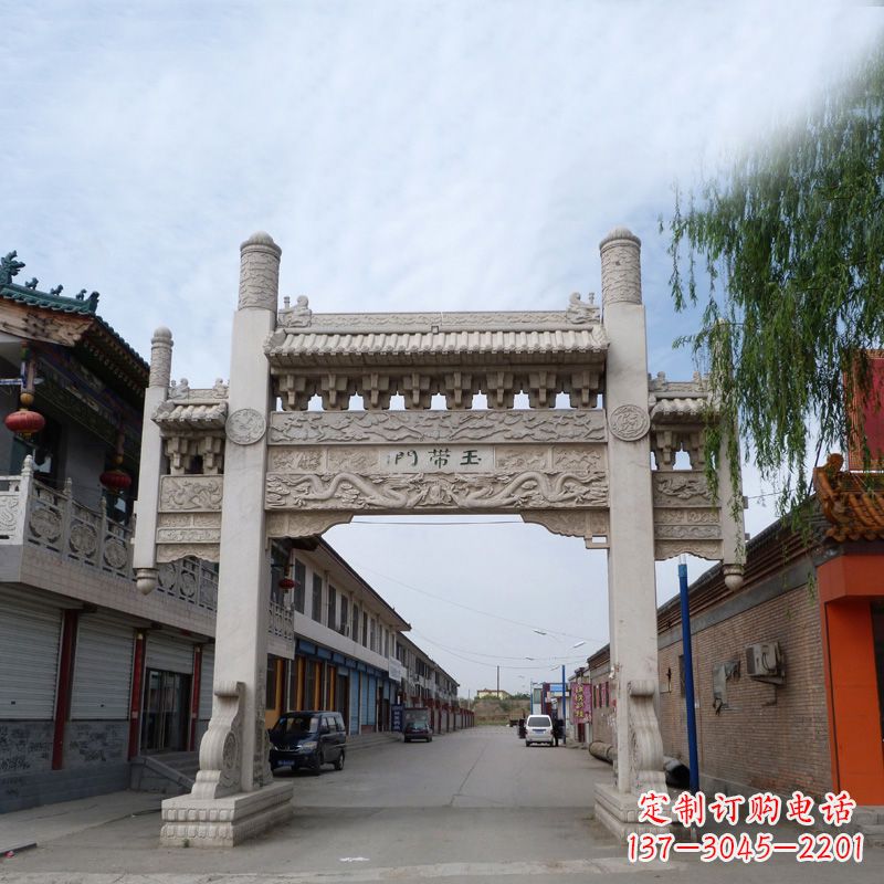 南阳精美的汉白玉门石牌坊雕塑