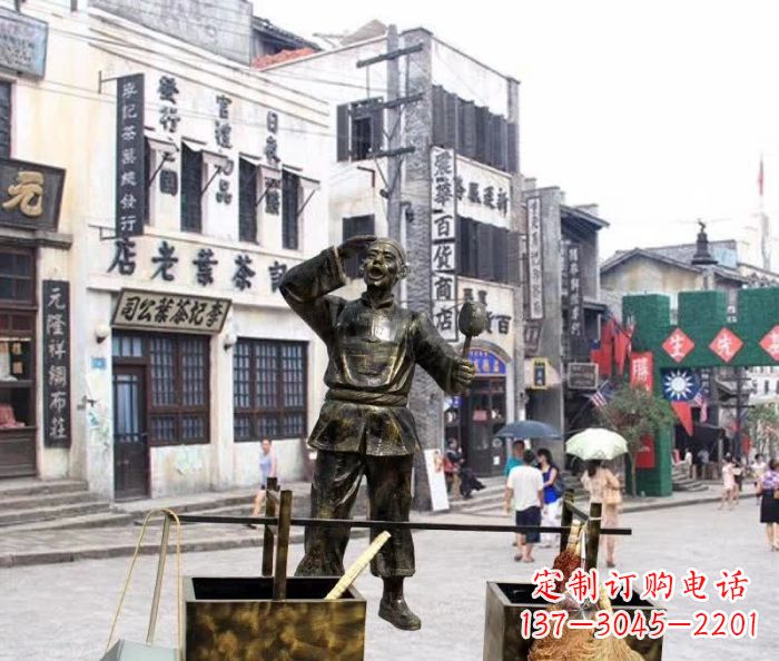 南阳金货郎雕塑,精美绝伦