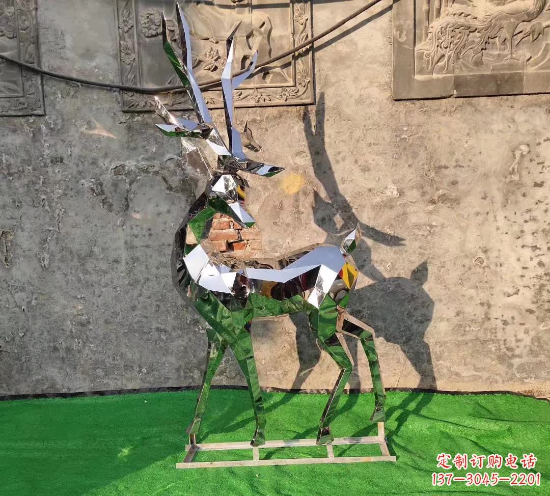 南阳闪耀华丽的不锈钢几何梅花鹿雕塑