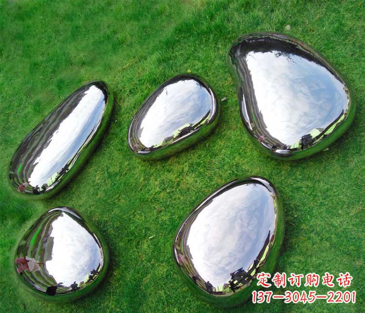 南阳简约而优雅的镜面不锈钢水滴雕塑