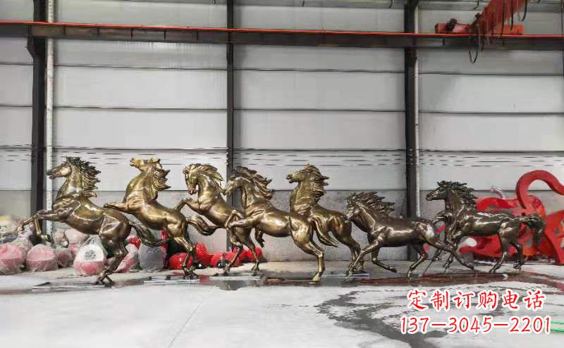 南阳高贵雕塑,骏马奔腾玻璃钢动物雕塑户外摆件