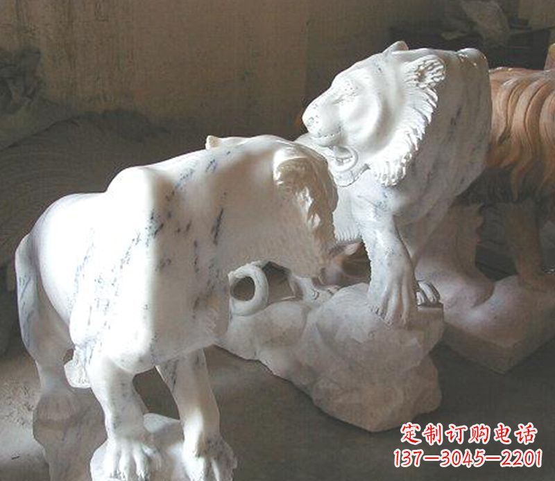 南阳领雕塑是一家专业的雕塑定制厂家,我们的老…