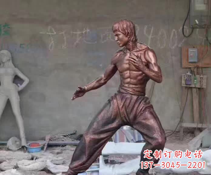 南阳李小龙铜雕1