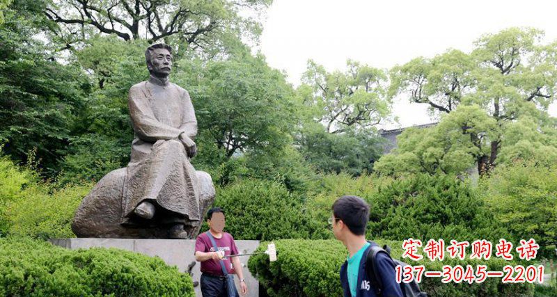 南阳鲁迅铜雕,艺术品级的文化符号