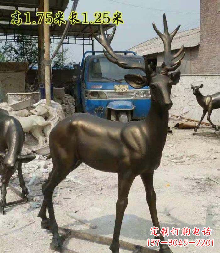南阳艺术精美,高品质鹿铜雕塑