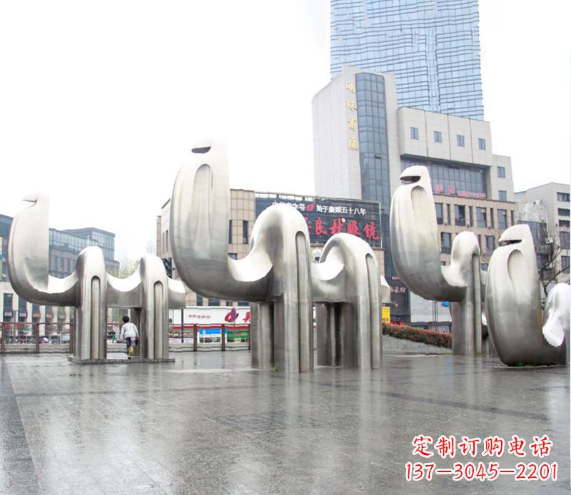 南阳不锈钢骆驼雕塑,更添雅致风情