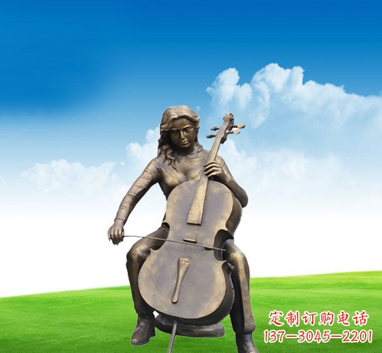 南阳美女拉大提琴雕塑