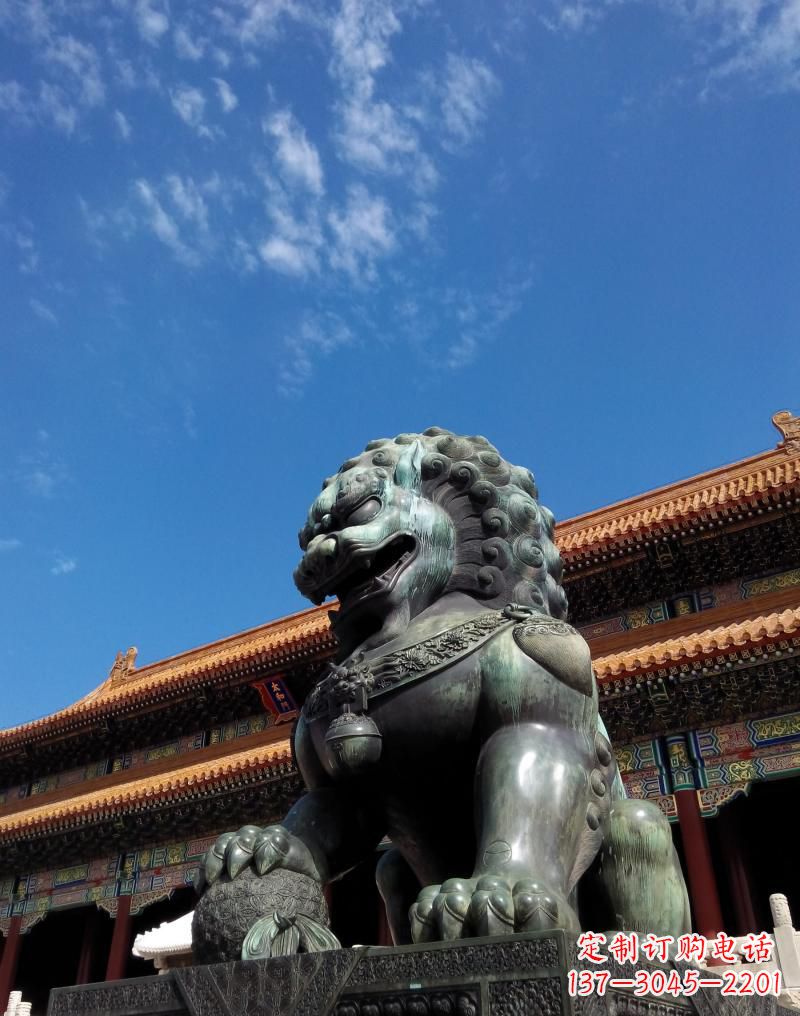 南阳门口铜雕狮子