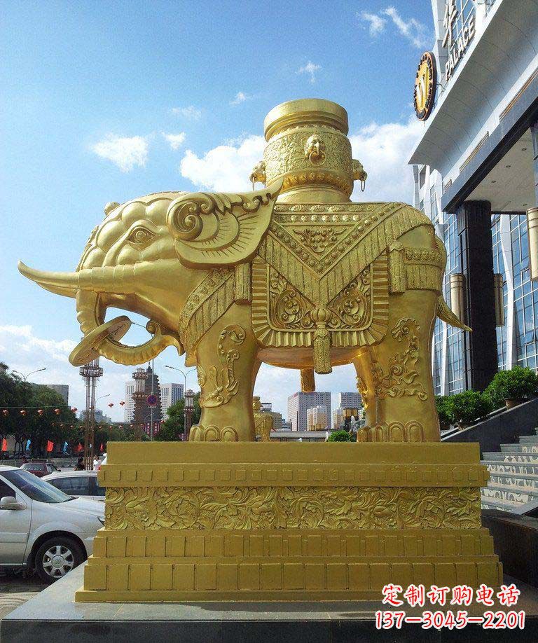 南阳宝瓶大象铜雕——典雅高贵,美轮美奂
