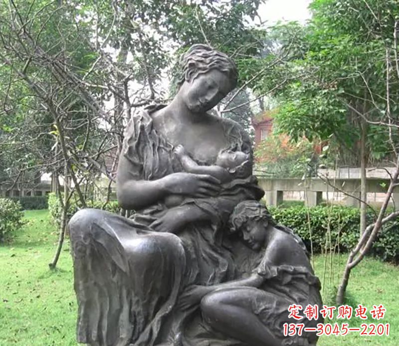 南阳铸造母爱——母亲铜雕塑