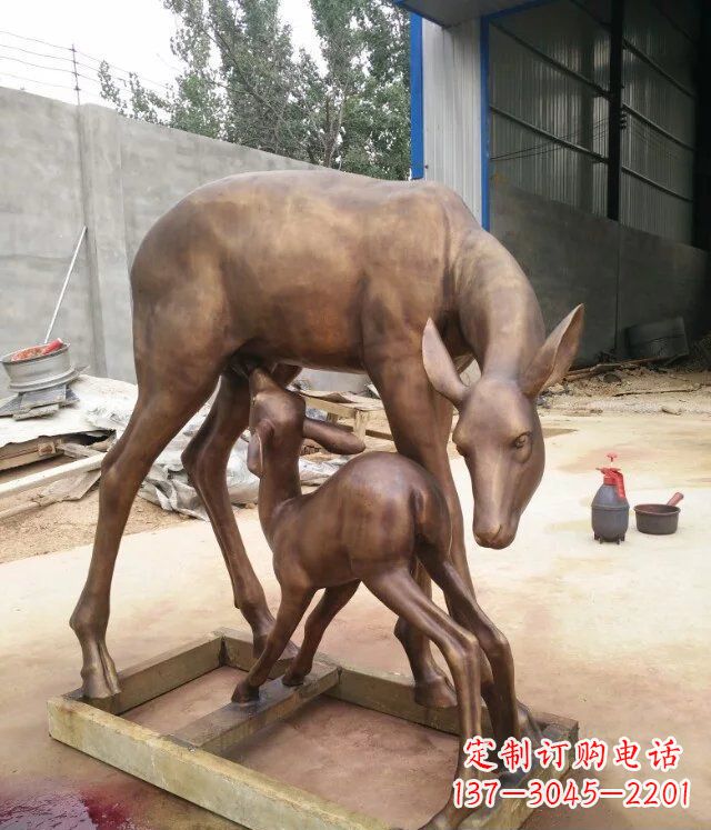南阳母子鹿公园动物铜雕——精美绝伦