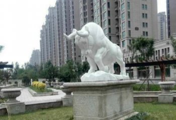 南阳汉白玉开荒牛小区园林动物石雕