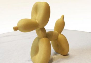南阳黄色不锈钢雕塑狗，展现场面气势
