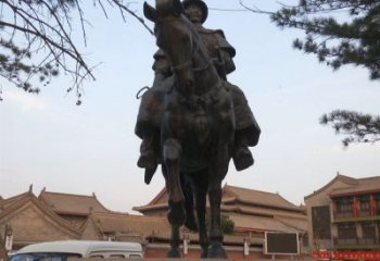 南阳雕刻精美的蒙古人骑马铜雕