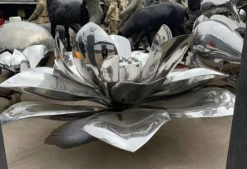 南阳镜面不锈钢荷花雕塑，精致优雅演绎着无限美丽