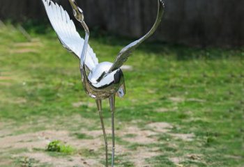 南阳高端定制丹顶鹤展翅不锈钢雕塑