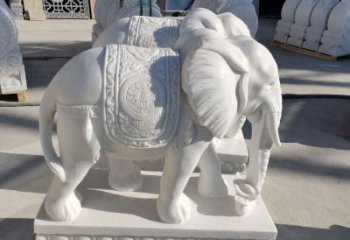 南阳看门石雕大象，精致雕塑工艺的经典之作