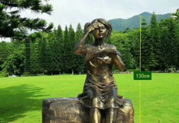 南阳精美的女孩铜雕塑，展现活力与青春