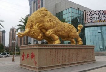 南阳鎏金开荒牛铜雕像，城市街道景观动物雕塑