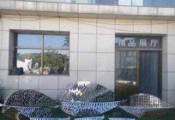 南阳镂空不锈钢树叶雕塑