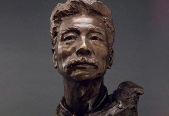 南阳鲁迅校园名人铜雕，展现鲁迅文学精神