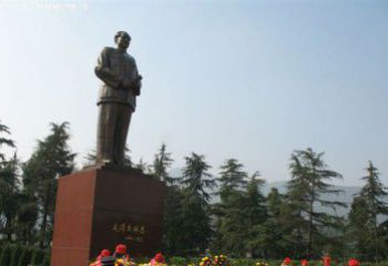 南阳定制雕塑之毛主席铜雕