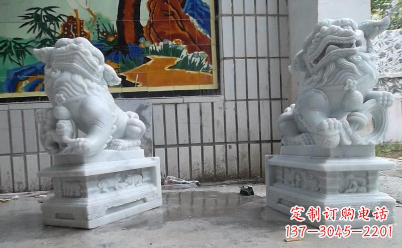 南阳外观优雅的狮子石雕