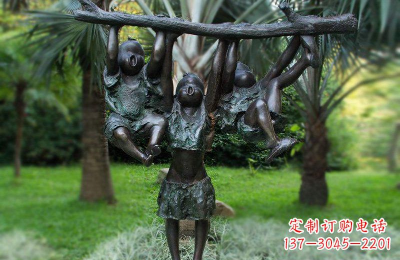 南阳铜雕树枝是中领雕塑专为儿童设计制作的一种…