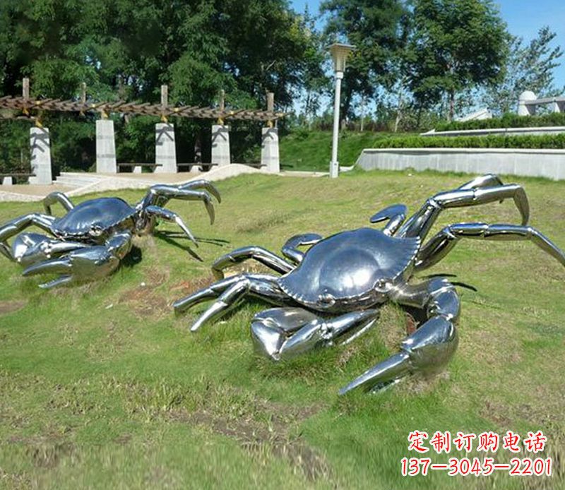 南阳精美不锈钢螃蟹雕塑