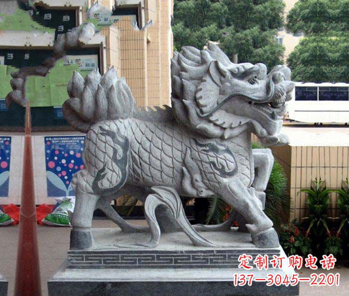 南阳精美绝伦的麒麟雕塑