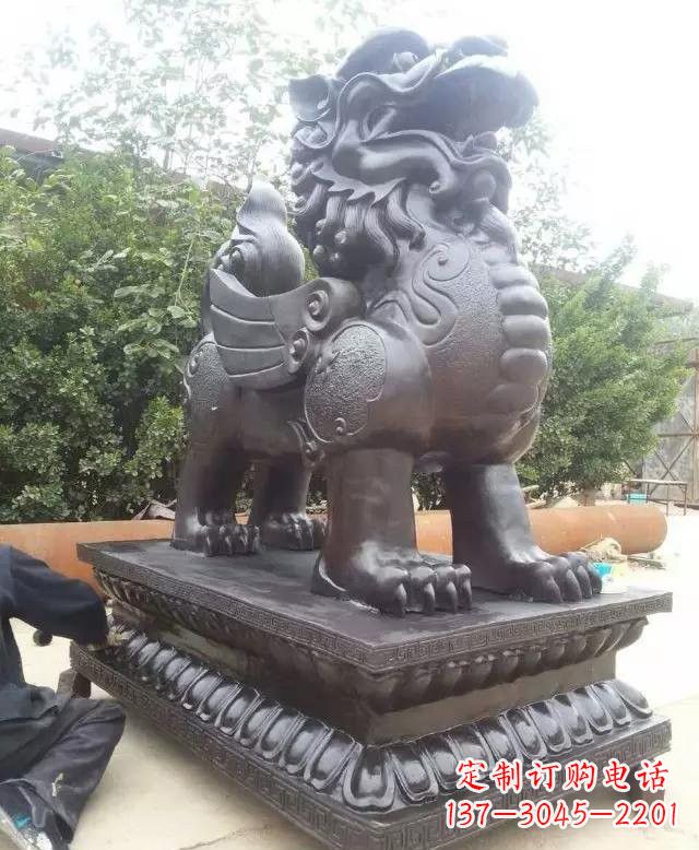 南阳企业门口铜雕貔貅