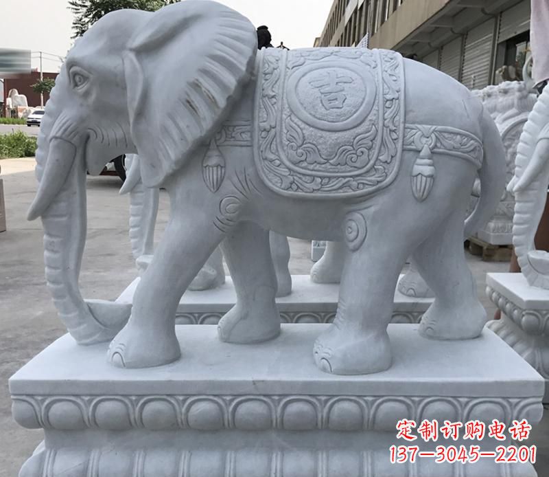 南阳青石纳福动物大象雕塑,完美缔造家庭装饰风景