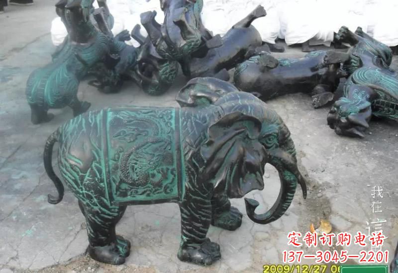 南阳精美青铜大象雕塑,极致线条优雅