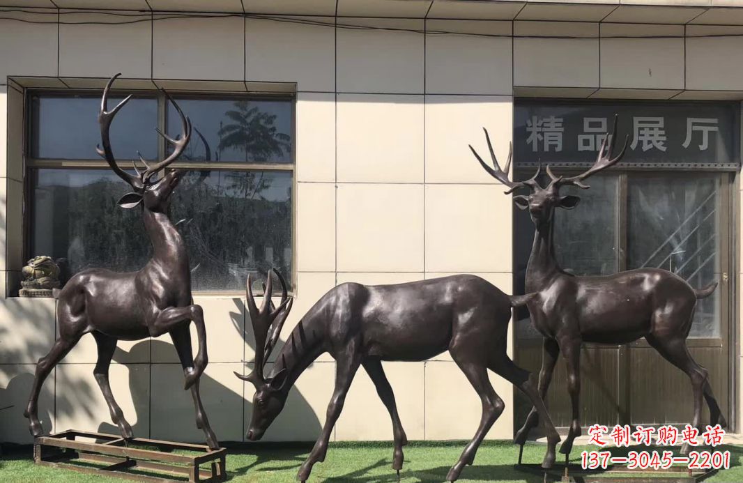 南阳群鹿铜雕塑,艺术精雕细琢