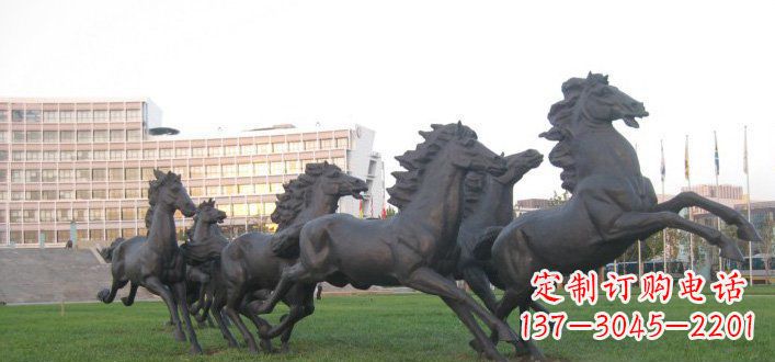 南阳群马公园动物铜雕,让艺术描绘你的故事