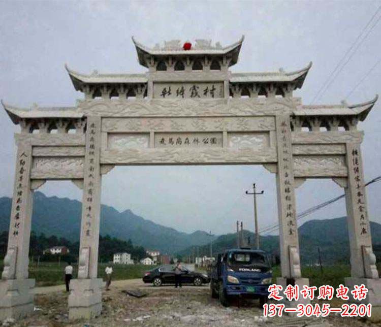 南阳三门牌坊石雕:细节讲究处处把精雕细琢