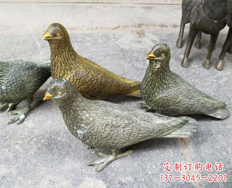 南阳中领雕塑:少女与和平鸽的象征