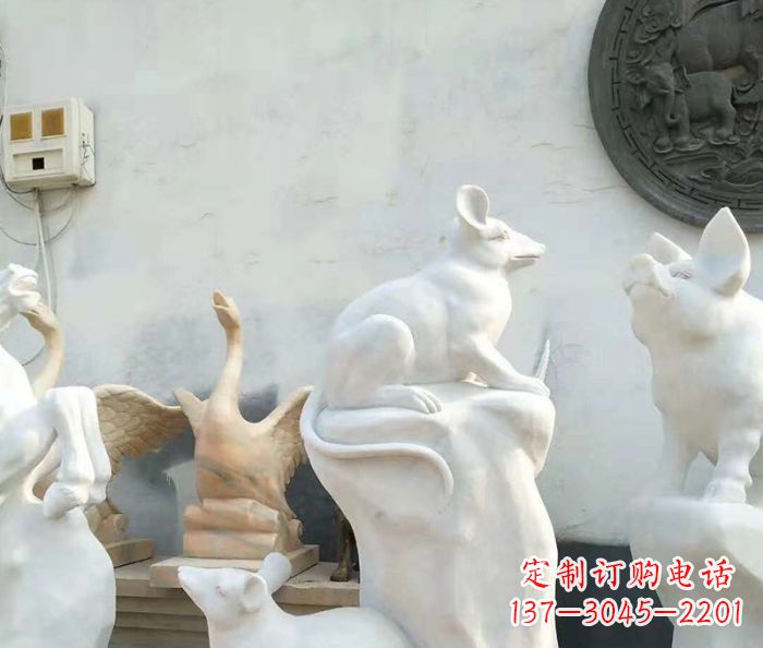 南阳独具个性的汉白玉老鼠石雕