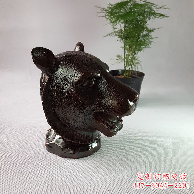 南阳注入传统元素的生肖铜雕