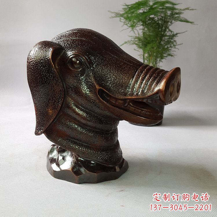 南阳精美完美的生肖猪铜兽首